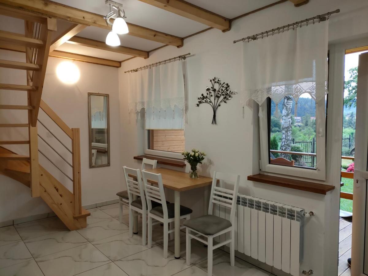Domki I Pokoje U Borsa Lesko Buitenkant foto